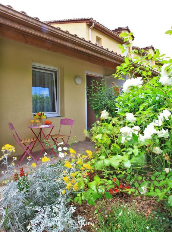 Le Sorbier Razac-sur-lʼIsle Exterior foto