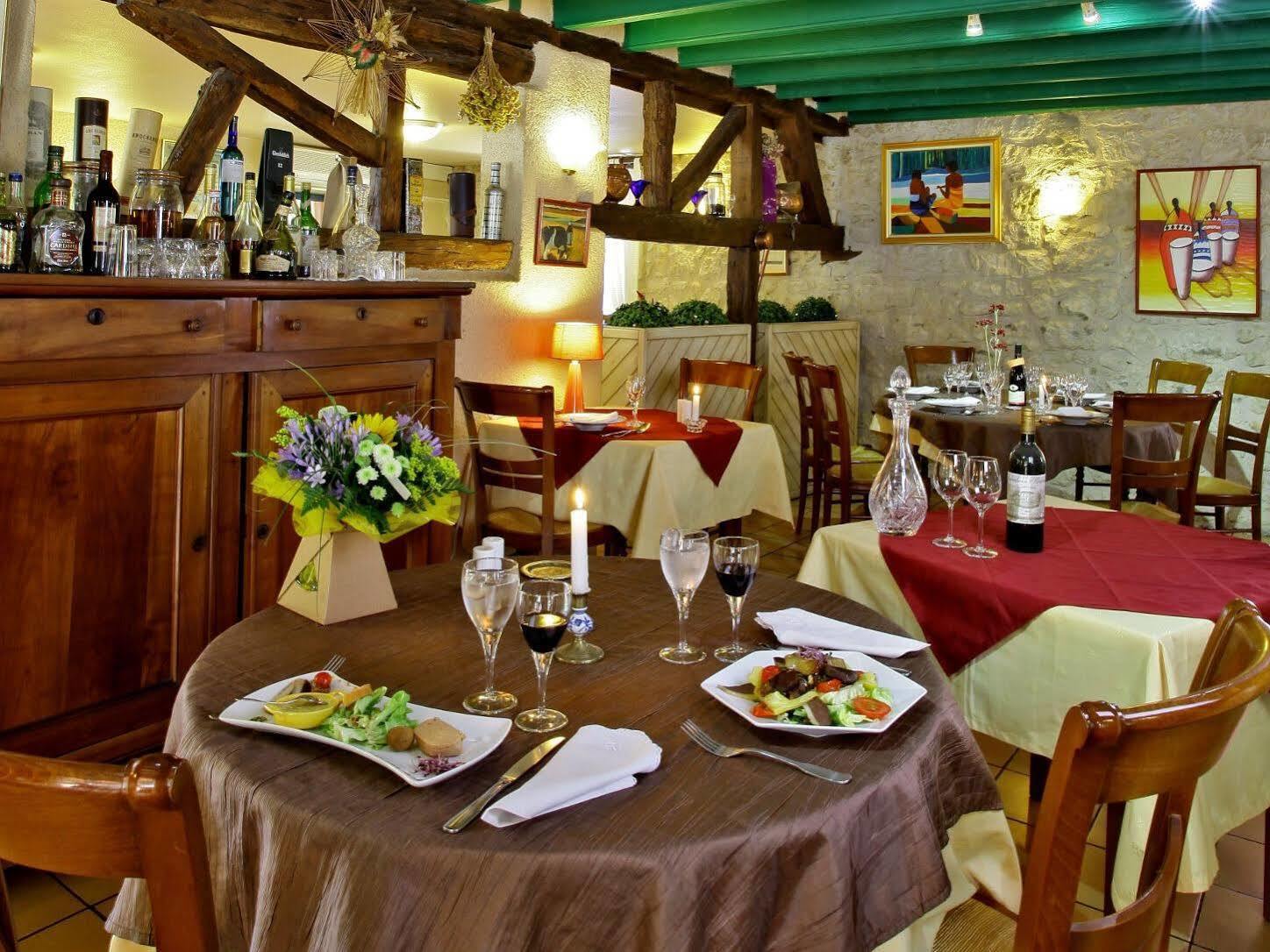 Le Sorbier Razac-sur-lʼIsle Exterior foto